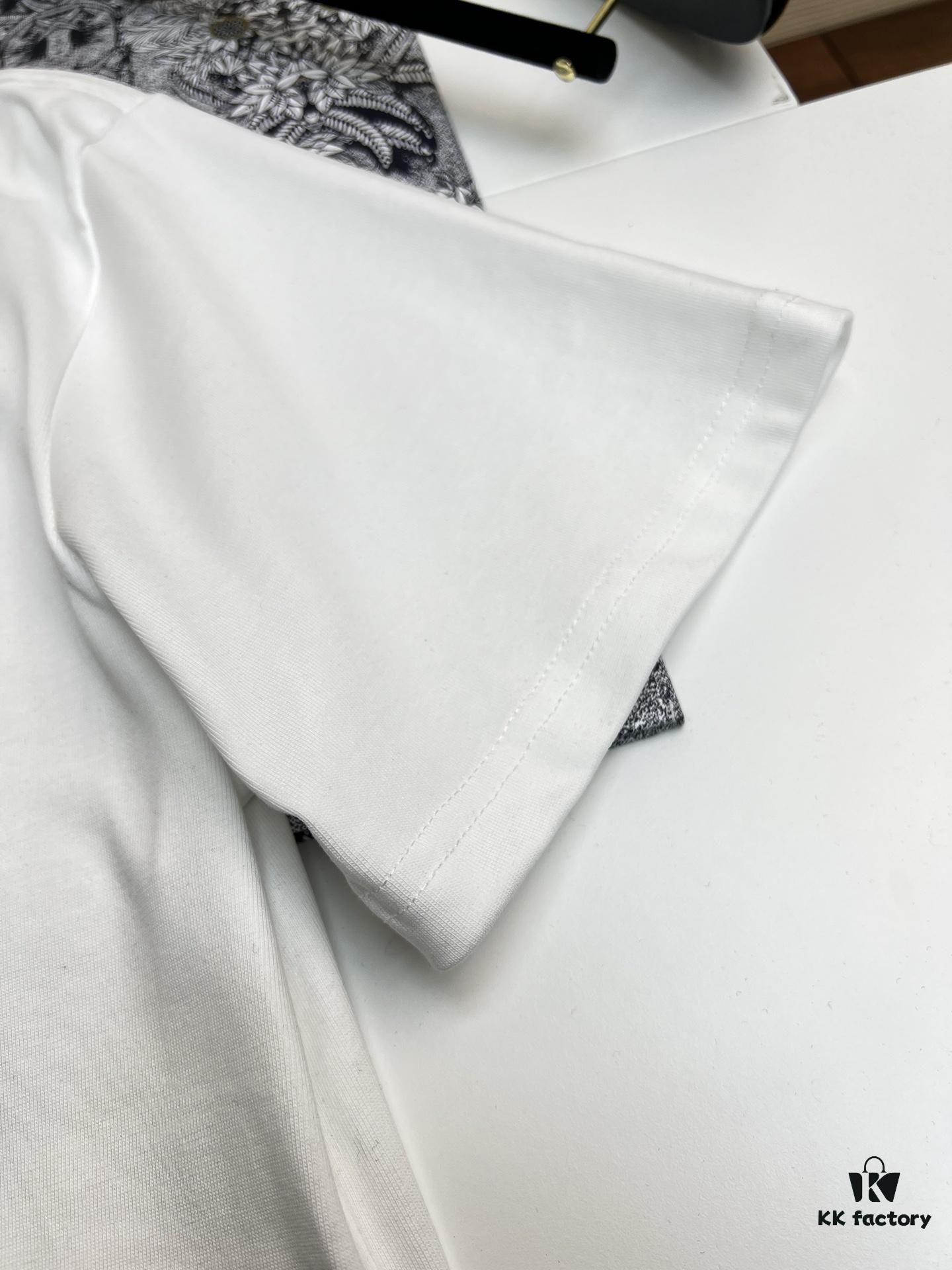 6931a13fccd8ab3d7af952f3 High-Quality FEND 25SS Classic Color T-Shirt New Arrival! This vibrant and youthful design is full of energy, part of the latest seasonal Teddy Bear collection. Crafted with premium 280g 100% cotton fabric for superior softness and comfort. Features high-definition, dimensionally rich printing using advanced thermal transfer technology. Perfectly pairs with jeans, chinos, or shorts, making it a must-have spring-summer staple.