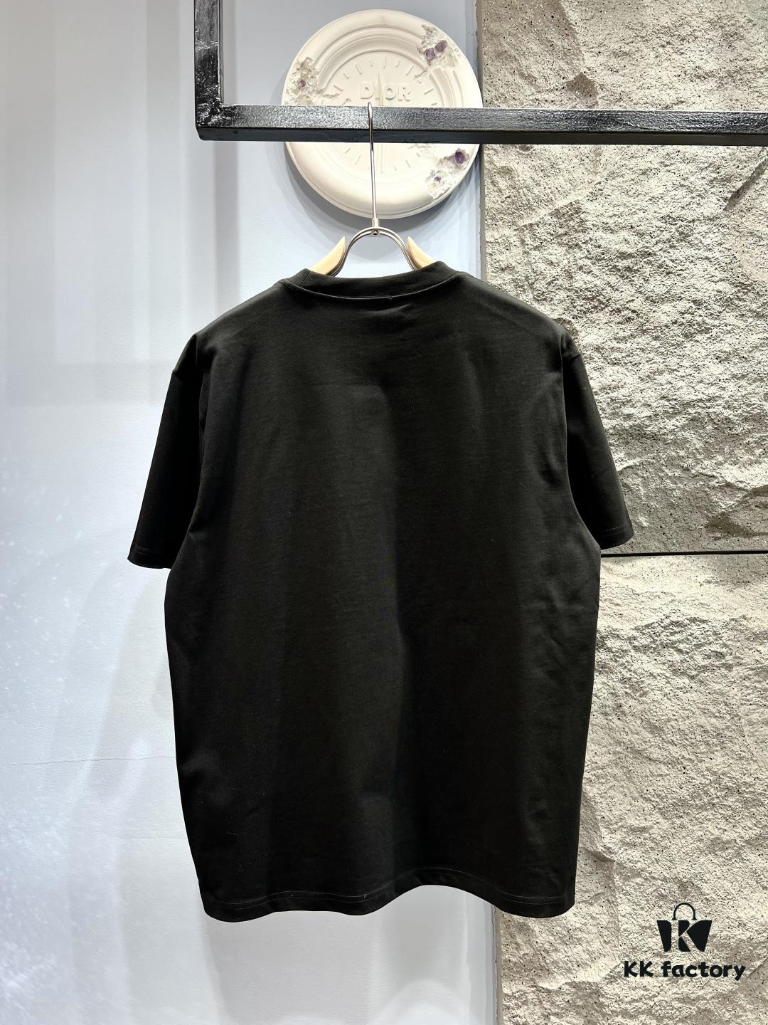 6931a140ccd8ab3d7af95310 FENDI Logo-Embroidered Webbing Flag Short Sleeve T-Shirt