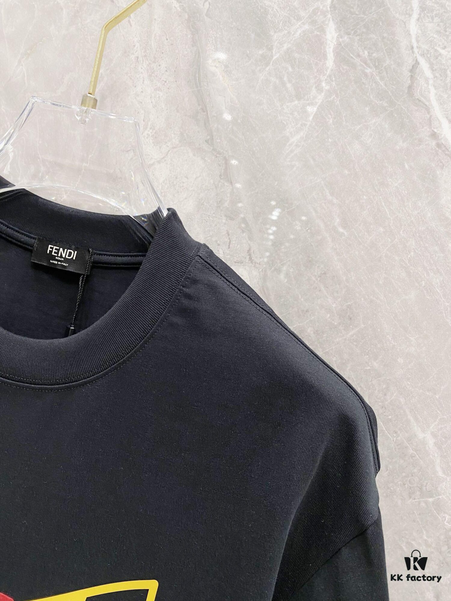 6931a142ccd8ab3d7af95332 FENDI 25SS Spring Collection Classic New Arrival T-Shirt! 260g High-Grammage Pure Cotton Fabric, Comfortable Wear. Minimalist Design, Stylish and Trendsetting. Slightly Oversized Fit for a Relaxed, Casual Look, Perfect for Various Occasions. Whether Shopping, Socializing or Relaxing, This T-Shirt Adds a Touch of Fashion and Individuality to Your Everyday Style.