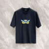 6931a143ccd8ab3d7af95343 FENDI 25SS New Arrival Round Neck T-Shirt! A Must-Have for Fashion Enthusiasts! Custom 3D Rubber Logo on Chest, Classic Colorways with Stylish Appeal, Youthful and Energetic Design. Crafted from 280g High-Quality Cotton for Exceptional Comfort and Soft, Textured Handfeel.