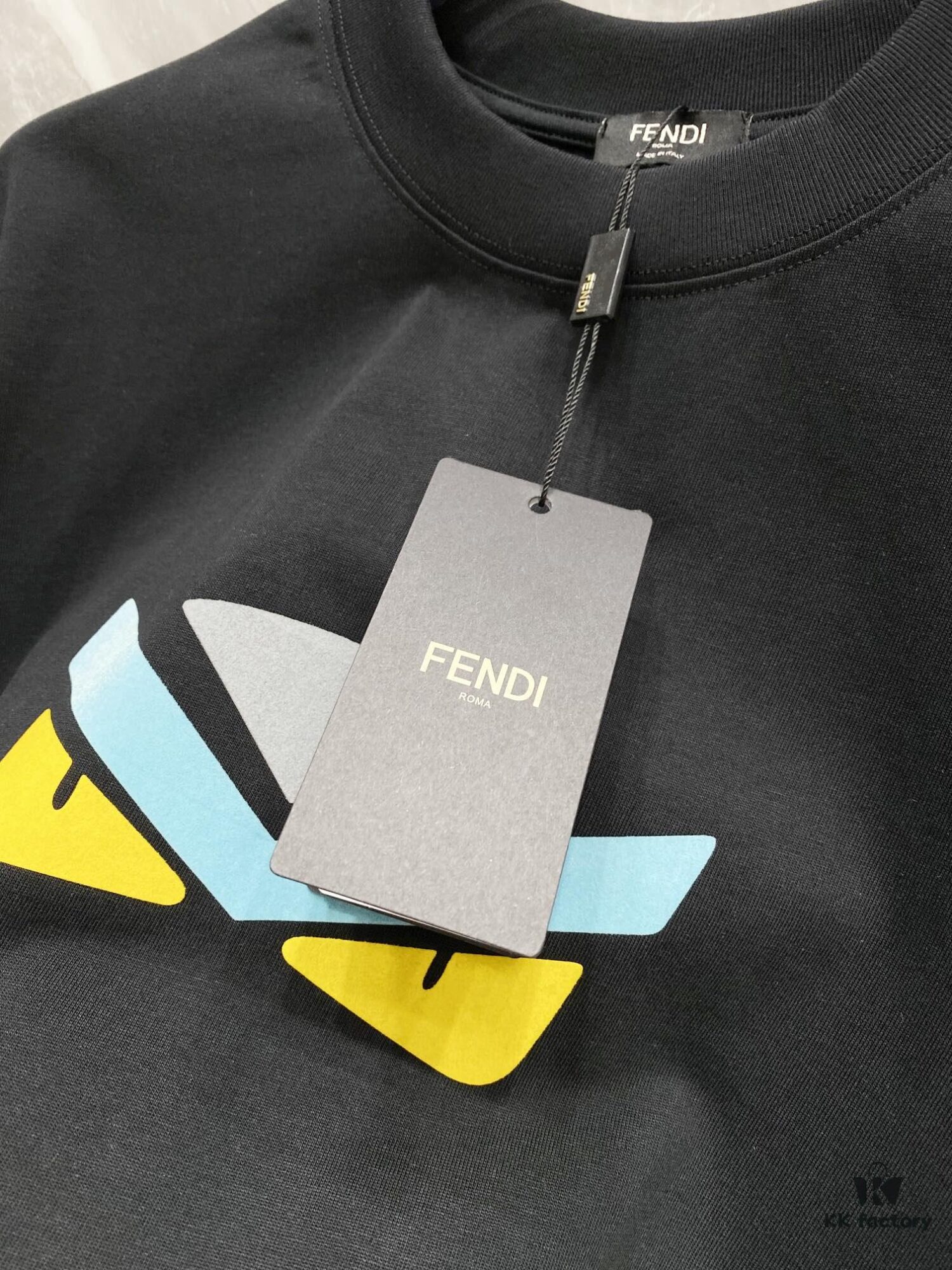 6931a143ccd8ab3d7af95347 FENDI 25SS New Arrival Round Neck T-Shirt! A Must-Have for Fashion Enthusiasts! Custom 3D Rubber Logo on Chest, Classic Colorways with Stylish Appeal, Youthful and Energetic Design. Crafted from 280g High-Quality Cotton for Exceptional Comfort and Soft, Textured Handfeel.