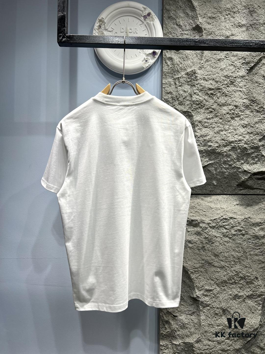 6931a14dccd8ab3d7af953fa FENDI Rainbow Print Logo Short Sleeve T-Shirt