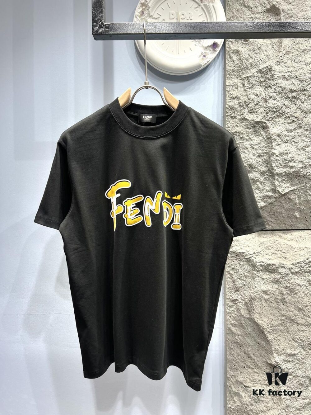 6931a14dccd8ab3d7af953fb FENDI Rainbow Print Logo Short Sleeve T-Shirt