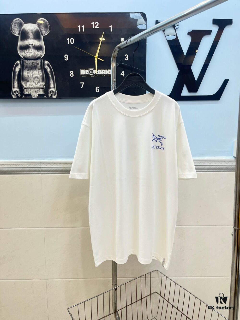 6931a151ccd8ab3d7af95448 Ayc Teryx Arc'teryx 2025 FW Junior Bird Logo Premium Print Short Sleeve T-Shirt, 280g Pure Cotton Double-Yarn Fabric, Soft and Comfortable Fit, Custom Rib Knit with Matching Dye, Full Trims, Unisex Design, High-Version Comparable