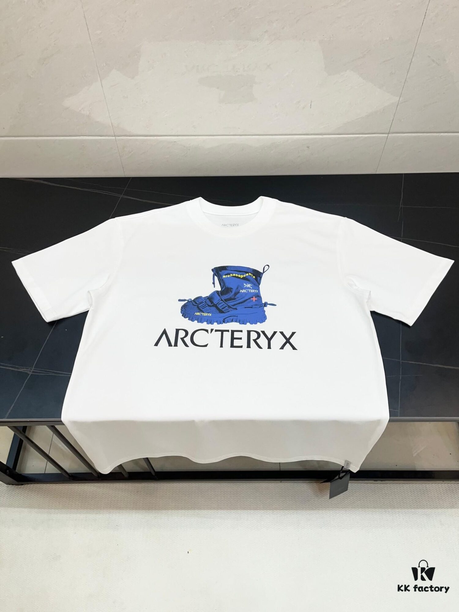 6931a152ccd8ab3d7af95455 Ayc Teryx Arc'teryx 2025FW Junior Bird Logo Premium Print Short Sleeve T-Shirt, 280g Double-Yarn Pure Cotton Fabric, Soft and Comfortable Fit, Custom Rib Knit with Matching Dye, Full Triple Labels, Unisex Design, High Version for Comparison