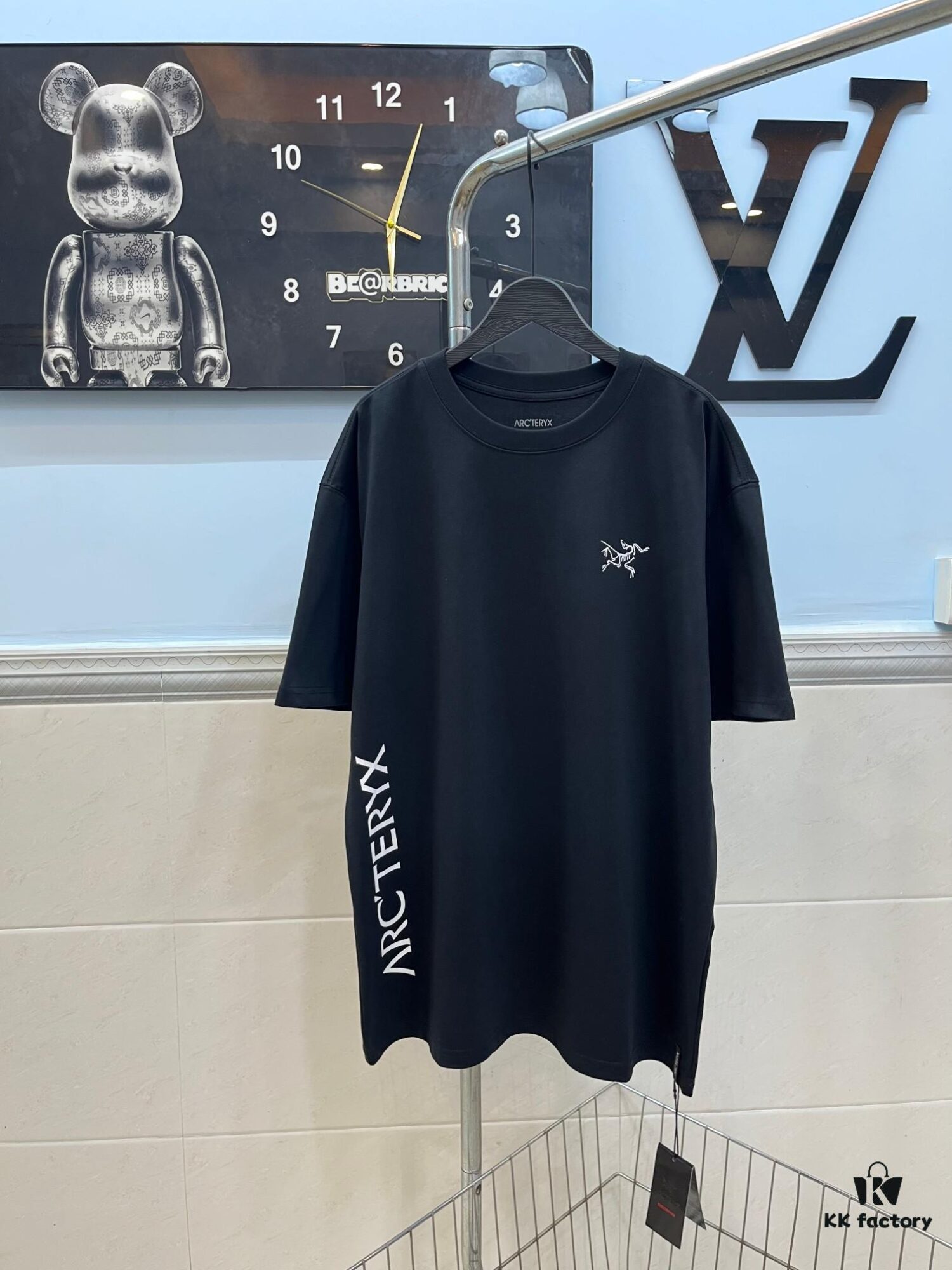 6931a153ccd8ab3d7af9546b Ayc Teryx Arc'teryx 2025FW Bird Logo Premium Print Short Sleeve T-Shirt, 280g Pure Cotton Double-Yarn Fabric, Soft and Comfortable Wear, Custom Rib Knit Collar with Same-Dye Process, Full Trims, Unisex Design, High Version Comparable