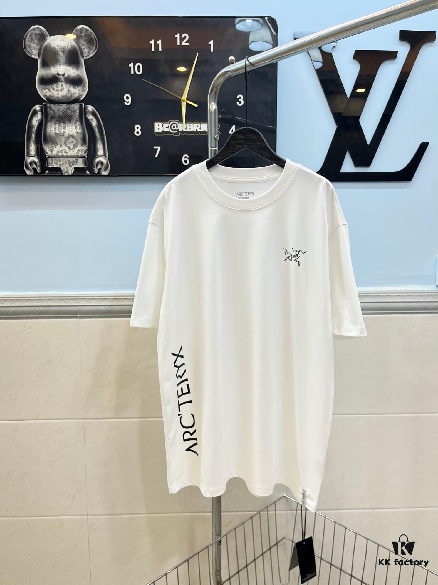 6931a153ccd8ab3d7af9546c Ayc Teryx Arc'teryx 2025FW Bird Logo Premium Print Short Sleeve T-Shirt, 280g Pure Cotton Double-Yarn Fabric, Soft and Comfortable Wear, Custom Rib Knit Collar with Same-Dye Process, Full Trims, Unisex Design, High Version Comparable