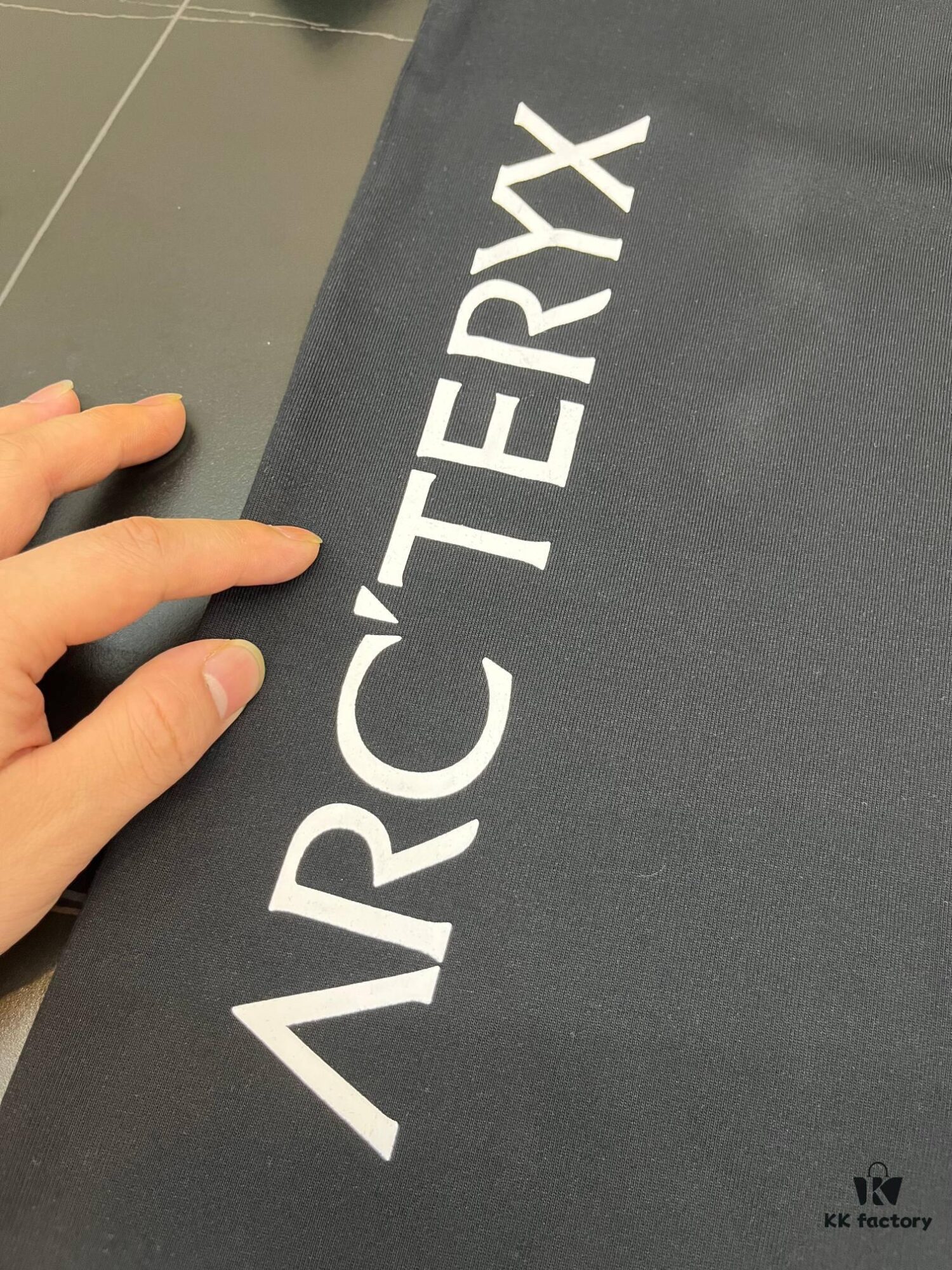 6931a153ccd8ab3d7af95471 Ayc Teryx Arc'teryx 2025FW Bird Logo Premium Print Short Sleeve T-Shirt, 280g Pure Cotton Double-Yarn Fabric, Soft and Comfortable Wear, Custom Rib Knit Collar with Same-Dye Process, Full Trims, Unisex Design, High Version Comparable