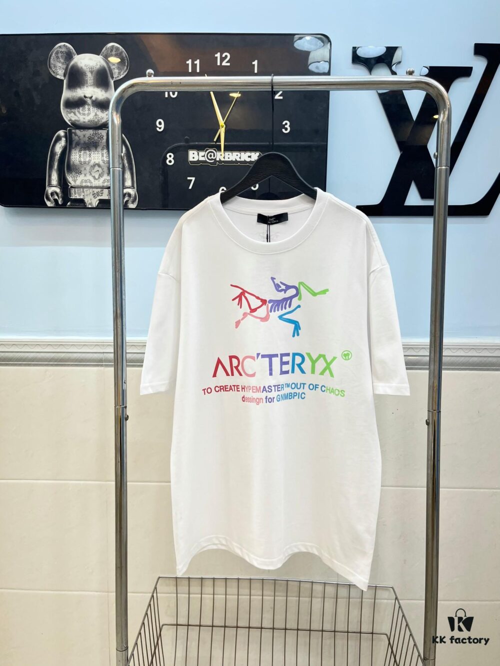 6931a155ccd8ab3d7af9548f ARC'TERYX Rainbow Logo Crew Neck Printed Short Sleeve T-Shirt