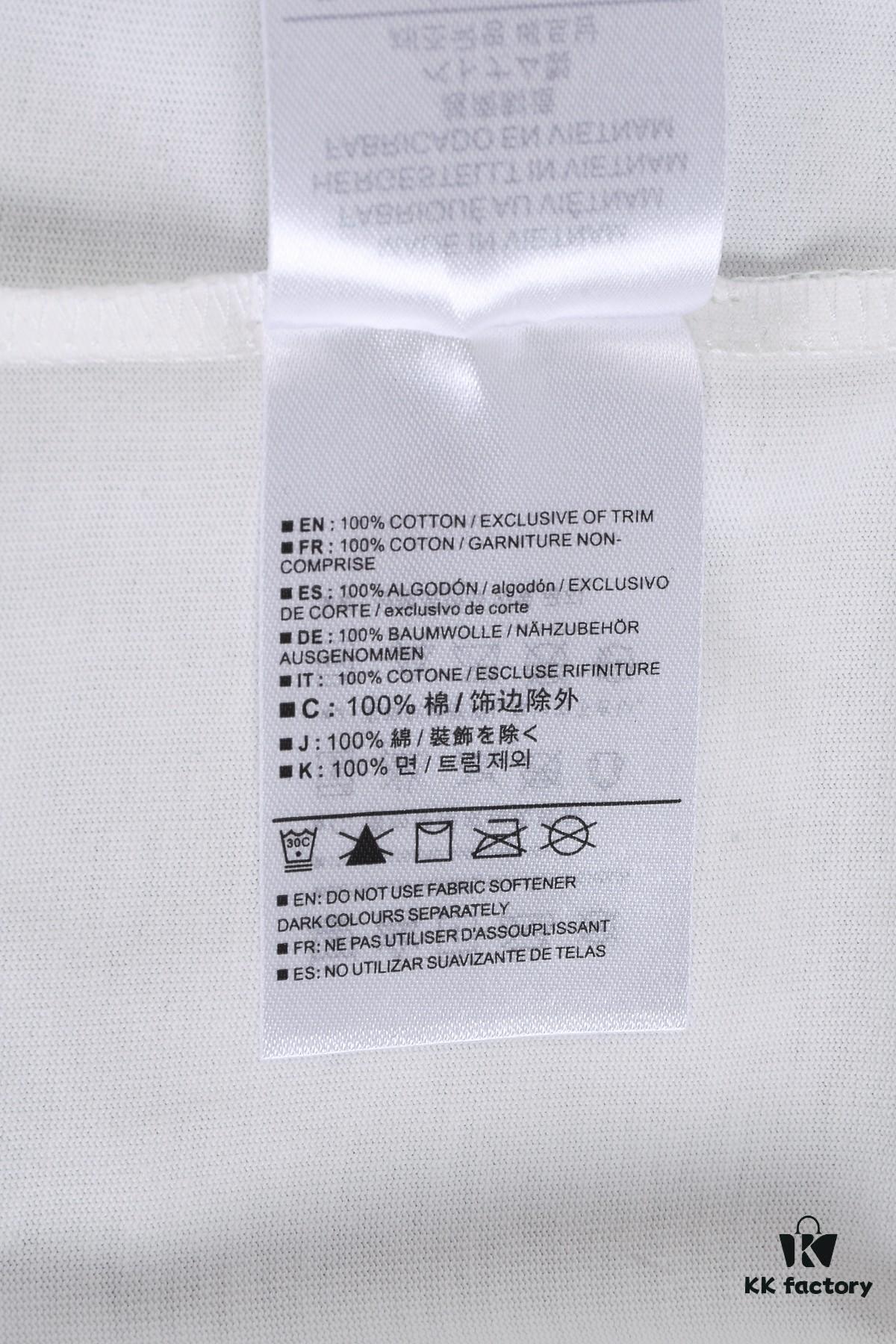 6931a165ccd8ab3d7af955d6 New Arrival 25S Arc'teryx Embossed Logo T-Shirt, Pre-washed Cotton Fabric, Unisex Loose Fit