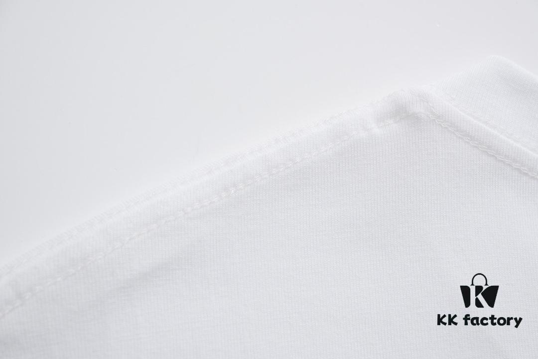 6931a17dccd8ab3d7af957b0 VERSACE 2025 Fall Spring/Summer Collection Medusa Logo Short Sleeve T-Shirt Premium Quality, Distinctive from Regular Print, Made of Custom-Woven 270G 32-Ne Double-Yarn Pure Cotton Fabric, Relaxed Fit Unisex Design