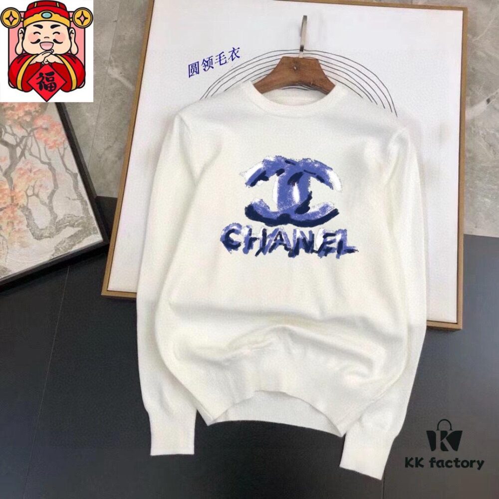 6931a1b4ccd8ab3d7af95bf9 CHANEL Fall/Winter Classic Round-Neck Pullover Wool Sweater, 2025 Newest Release, Perfect Proportion, Slim-Fit Soft Cashmere-Like Wool Blend