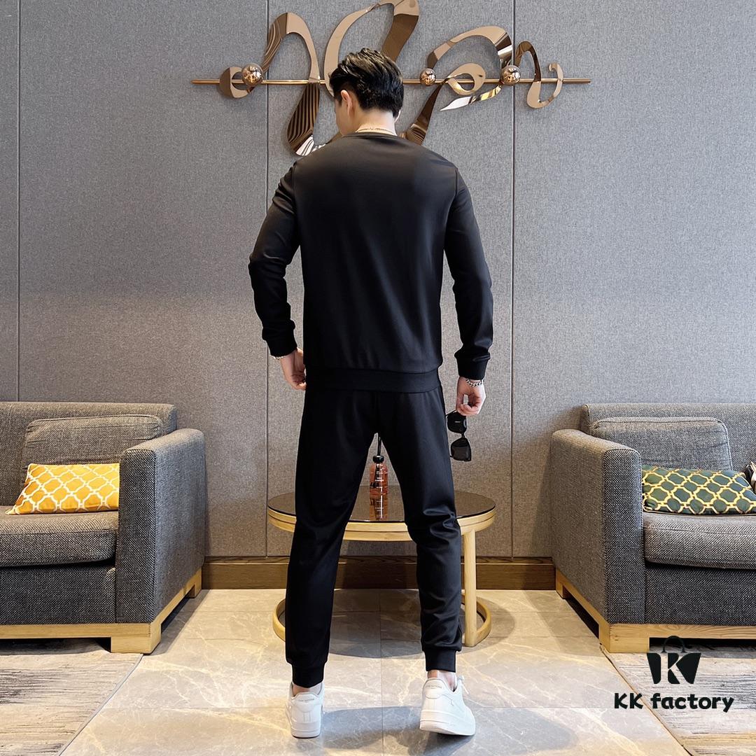 CHANEL (Perfect for Curvy Figures) New 2025 Bestselling Sweatshirt Set – Authentic Original Version, Premium Italian Cotton 100%, Elegant and Comfortable, Official Store Sizing