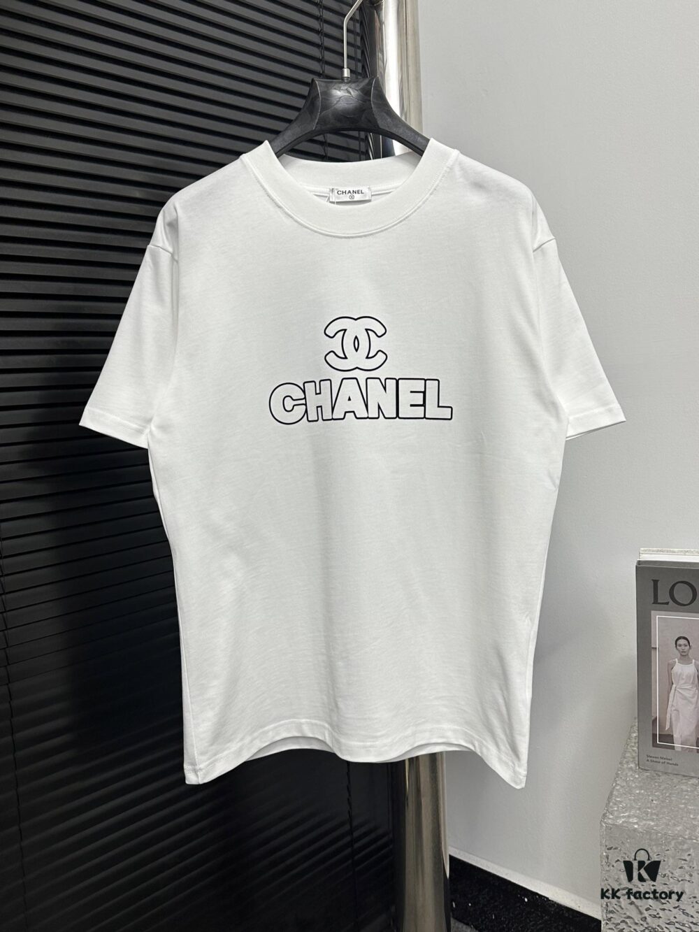 6931a1beccd8ab3d7af95cc0 ChaneL Style 25SS New Arrival Crew Neck T-Shirt