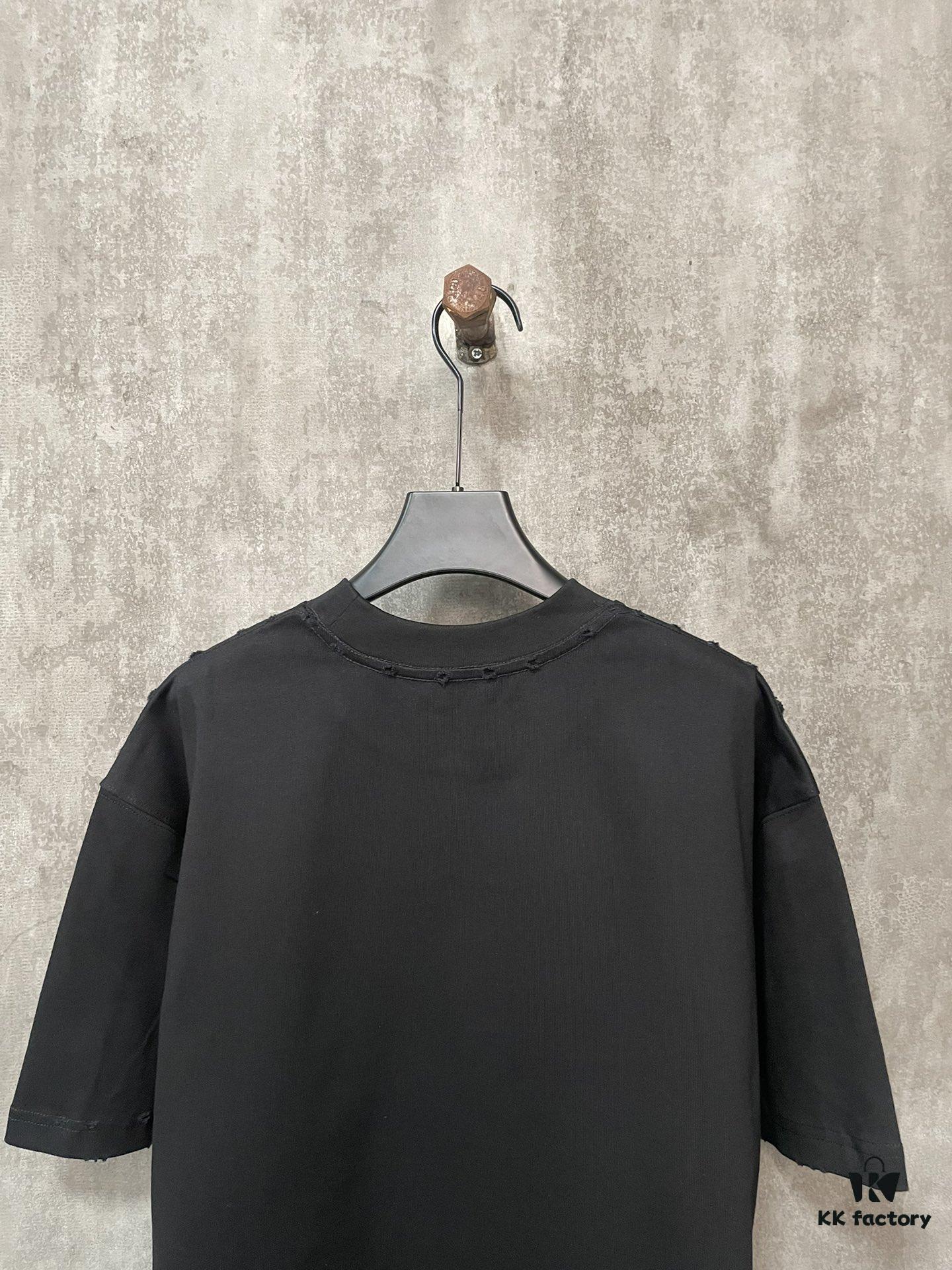 6931a1c2ccd8ab3d7af95d06 CHANEL Chanel 24SS Classic Logo Distressed Heavyweight Solid Short-Sleeve T-Shirt