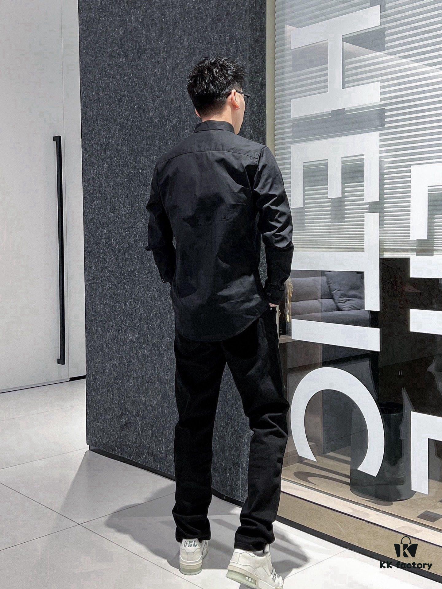 6931a1c2ccd8ab3d7af95d0d Stone Island Long-Sleeve Shirt with Ergonomic 3D Tailoring, Hidden Placket, and Cotton-Bamboo Fiber Fabric