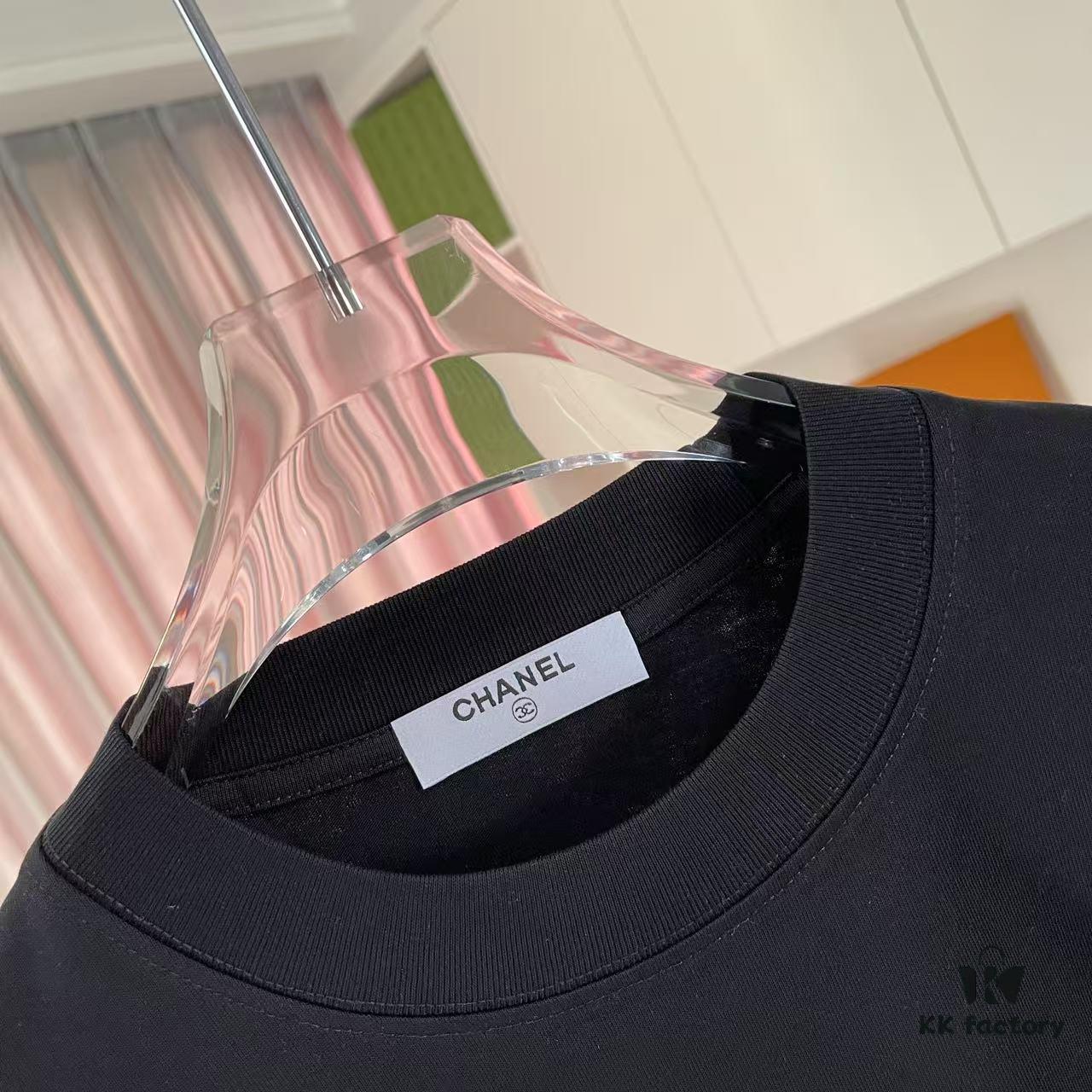 6931a1c5ccd8ab3d7af95d48 Chanel CHANEL 2025 Summer New Arrival Short Sleeve T-Shirt with 3D Silicone C Logo Print, Custom 300g Fabric, Unisex Design