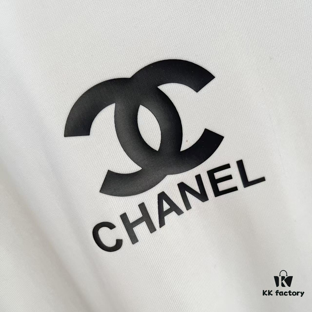 6931a1c6ccd8ab3d7af95d51 Chanel CHANEL 2025 Summer New Arrival Short Sleeve T-Shirt with 3D Silicone C Logo Print, Custom 300g Fabric, Unisex Design