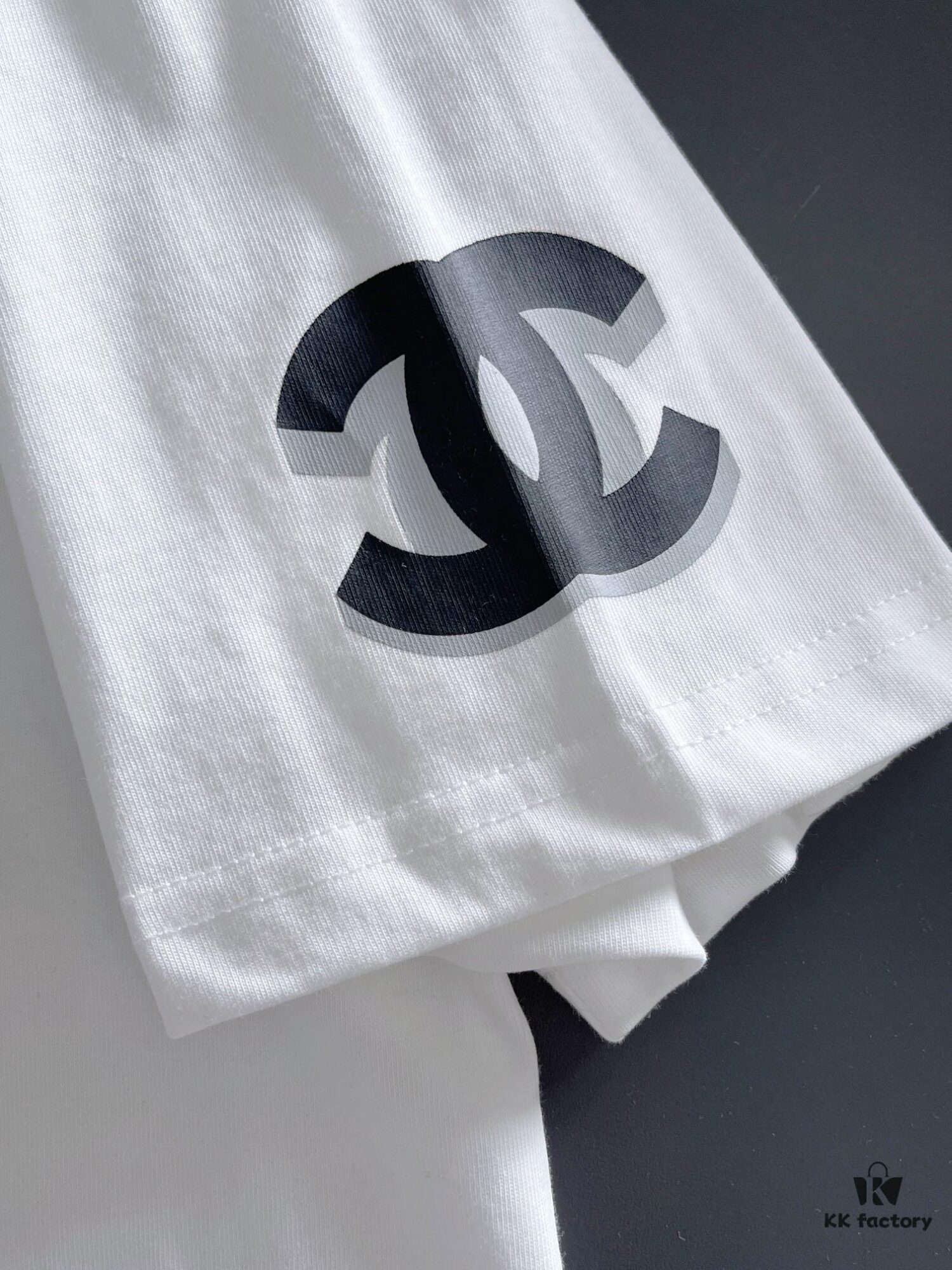 6931a1c8ccd8ab3d7af95d84 Chanel 2025 Latest Print Short-Sleeve T-Shirt, High-Quality Cabinet Original Order, Top-Tier Craftsmanship with Imported Fabric
