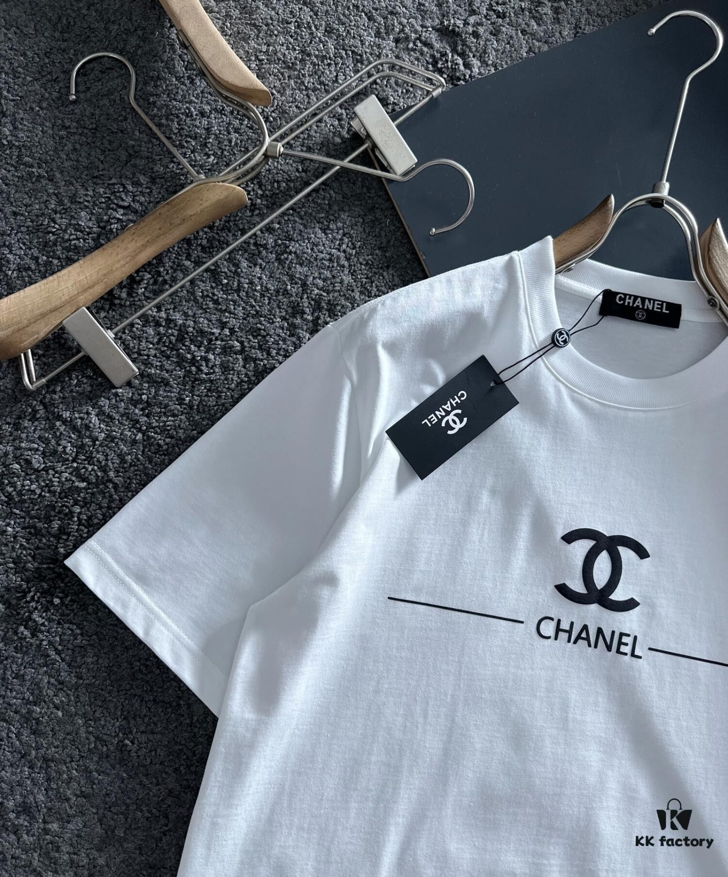 6931a1c9ccd8ab3d7af95d91 Chanel 2025 Latest Print Short-Sleeve T-Shirt, High-Quality Cabinet Original Order, Top-Tier Craftsmanship with Imported Fabric