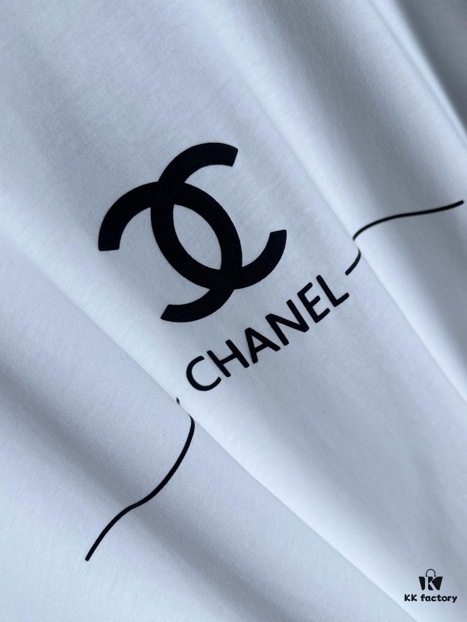 6931a1c9ccd8ab3d7af95d93 Chanel 2025 Latest Print Short-Sleeve T-Shirt, High-Quality Cabinet Original Order, Top-Tier Craftsmanship with Imported Fabric