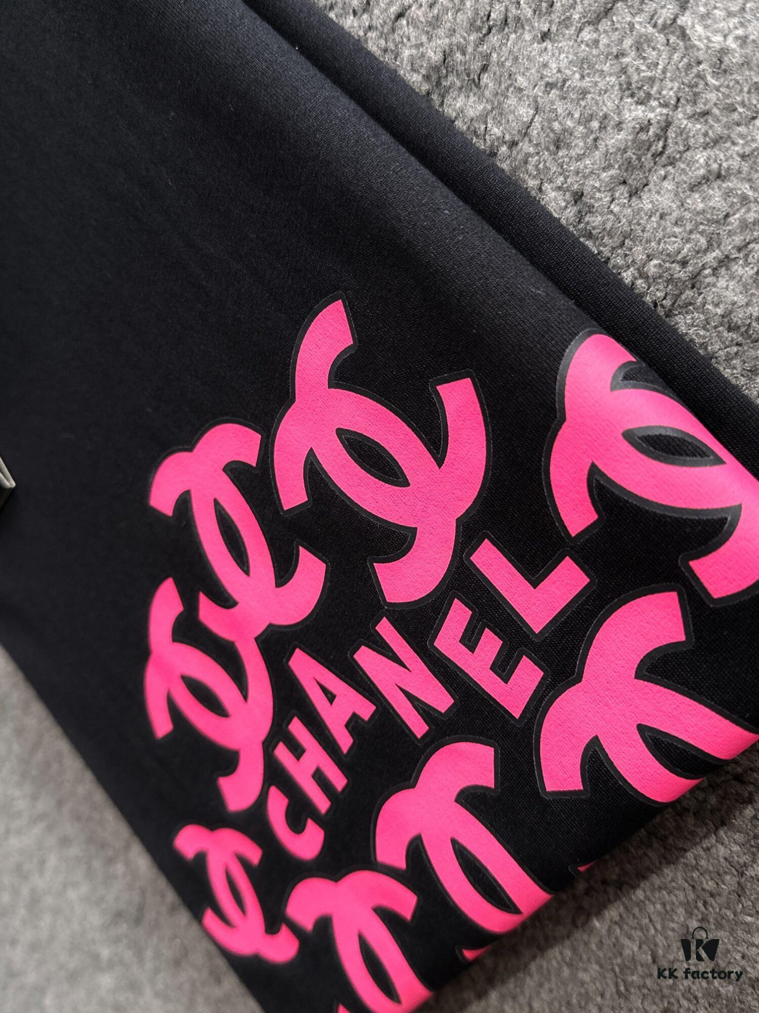 6931a1ccccd8ab3d7af95dd4 CHANEL Summer New Arrival Round Neck Short Sleeve T-Shirt