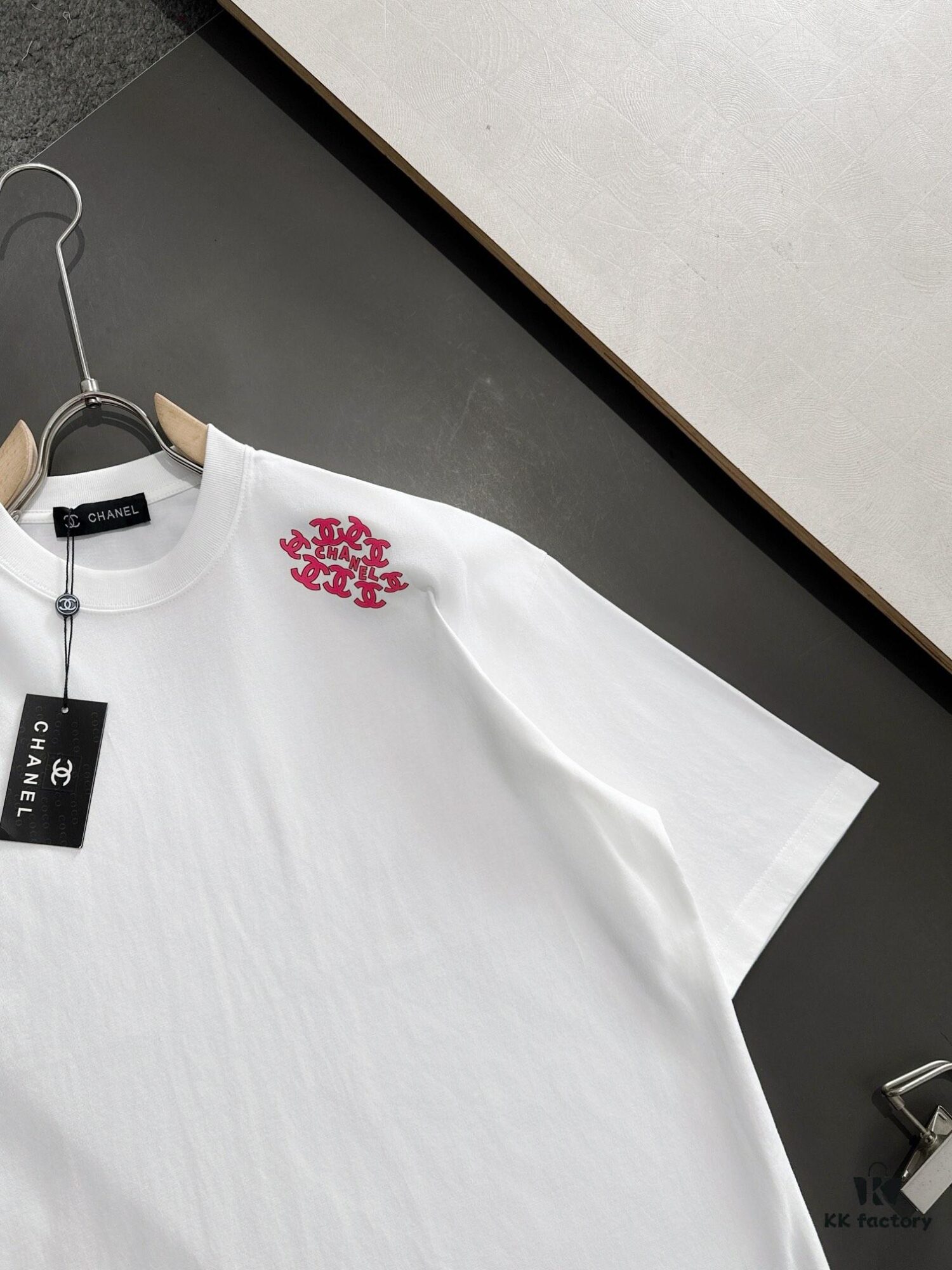 6931a1ccccd8ab3d7af95dd8 CHANEL Summer New Arrival Round Neck Short Sleeve T-Shirt