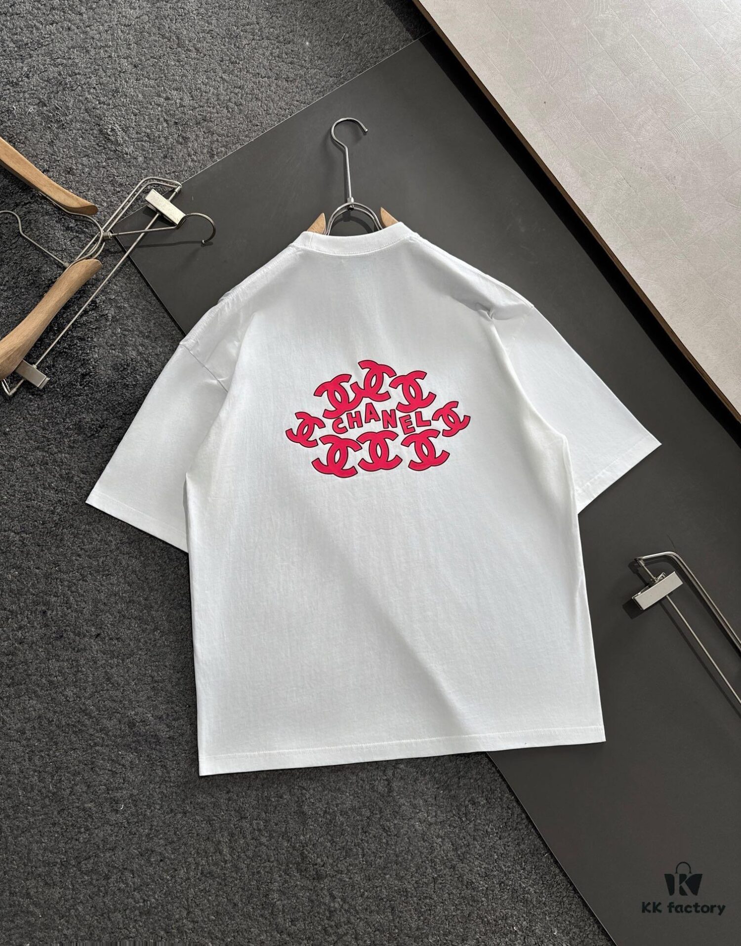 6931a1cdccd8ab3d7af95dde CHANEL Summer New Arrival Round Neck Short Sleeve T-Shirt