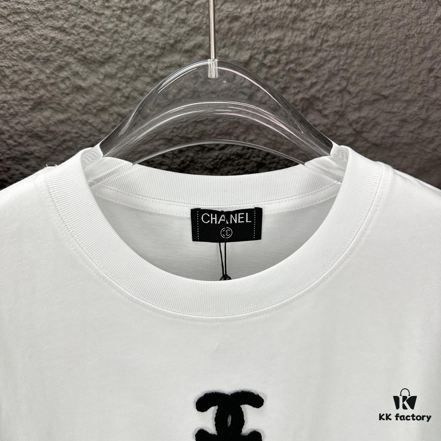 6931a1ceccd8ab3d7af95dfd Chanel 2025 New Embroidered Logo Couple Short Sleeve T-Shirt