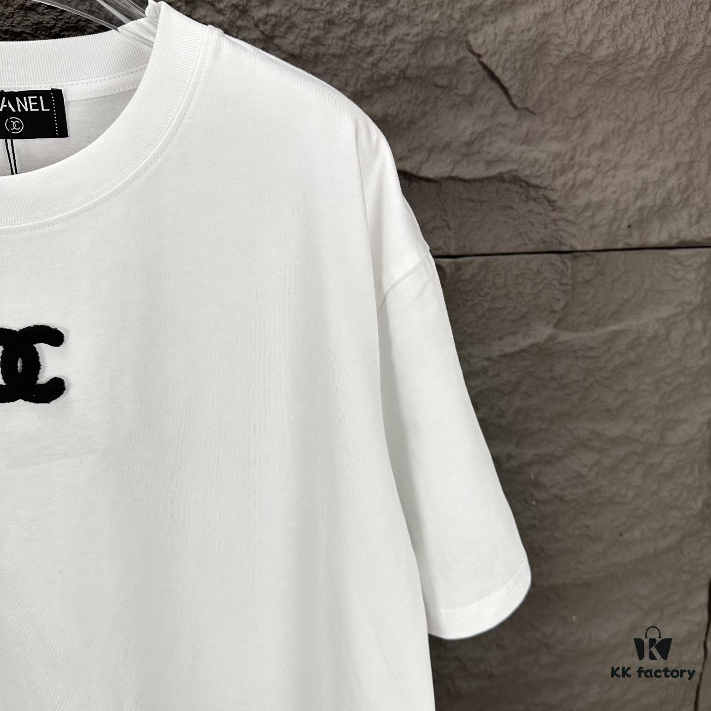 6931a1ceccd8ab3d7af95dfe Chanel 2025 New Embroidered Logo Couple Short Sleeve T-Shirt