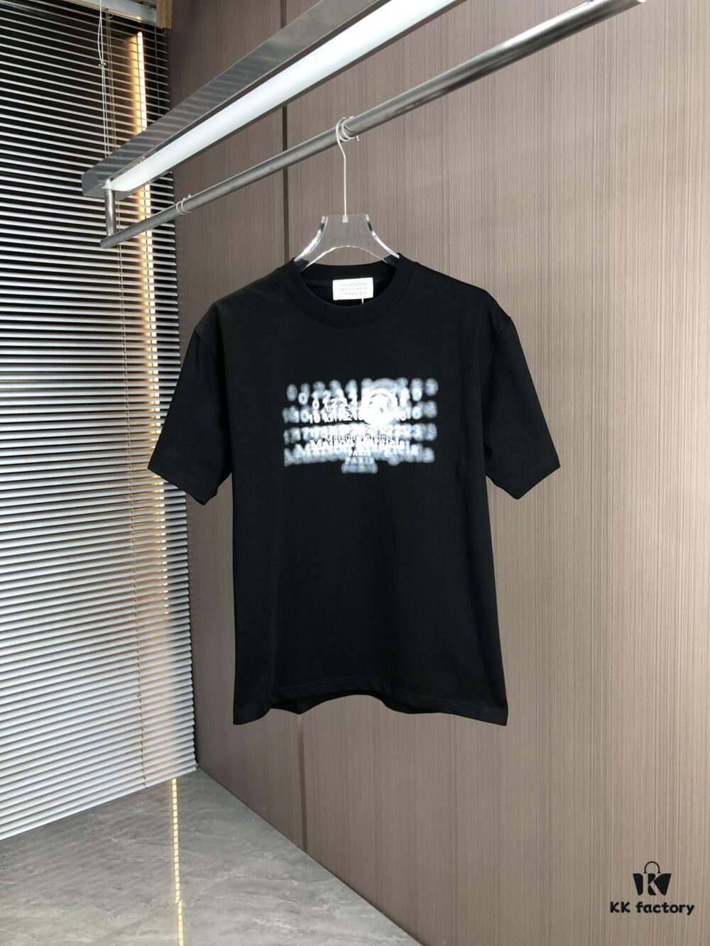 6931a1d0ccd8ab3d7af95e20 MM6 Maison Margiela 2025 Spring/Summer New Arrival Round Neck Short Sleeve T-Shirt with Dot Print and Debossed Lettering Craftsmanship, Made from 320g Double-Yarn Combed Cotton Fabric, Slightly Loose Fit, Soft and Substantial Fabric Texture, Unisex Design