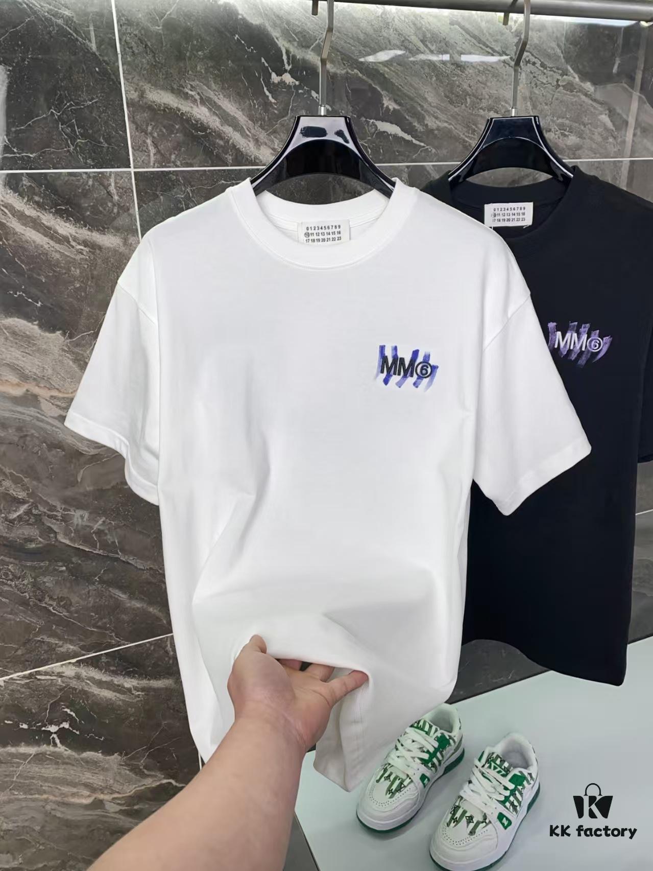 6931a1daccd8ab3d7af95e96 25ss Maison Margiela Hand-Painted Letter Embroidery T-Shirt, Inspired by 80s Retro Style, Premium 310g Dyed Fabric, Short Sleeve Unisex Tee