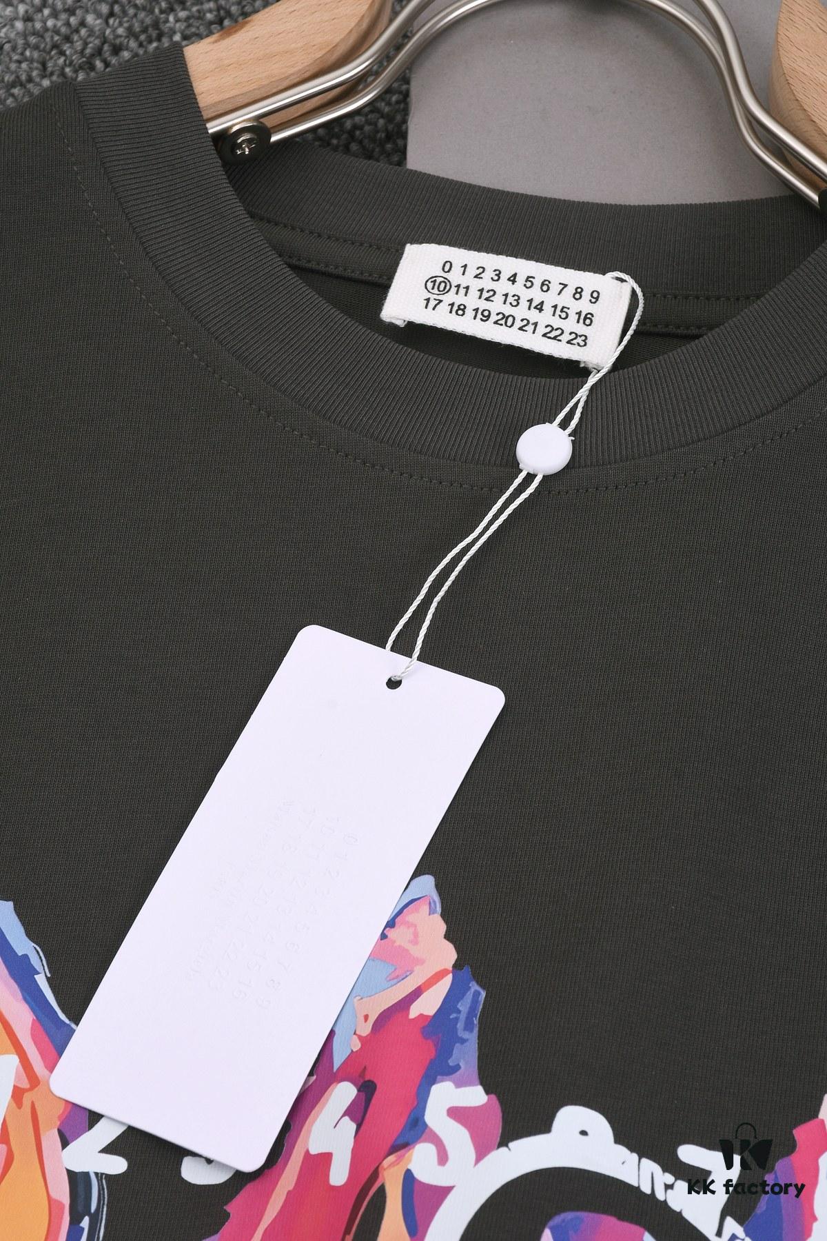 6931a1dcccd8ab3d7af95eba New Arrival 25S Maison Margiela Digital Print T-Shirt, Premium Cotton Garment-Washed Fabric, Unisex Loose Fit Fashion Tee