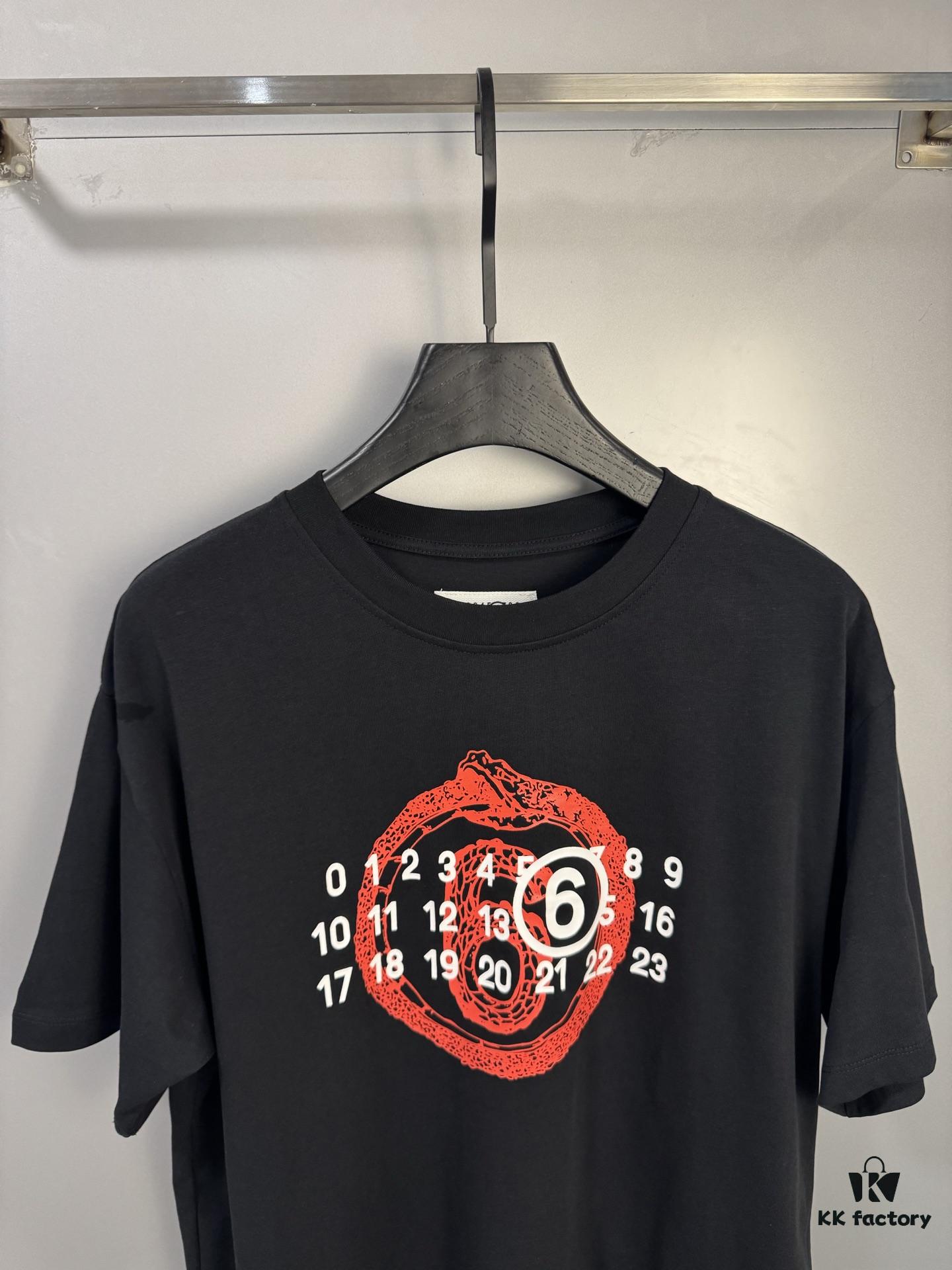 6931a1e6ccd8ab3d7af95f7c High-End Maison Margiela 2025 Year of the Snake Limited Edition Digital Calendar Short Sleeve T-Shirt