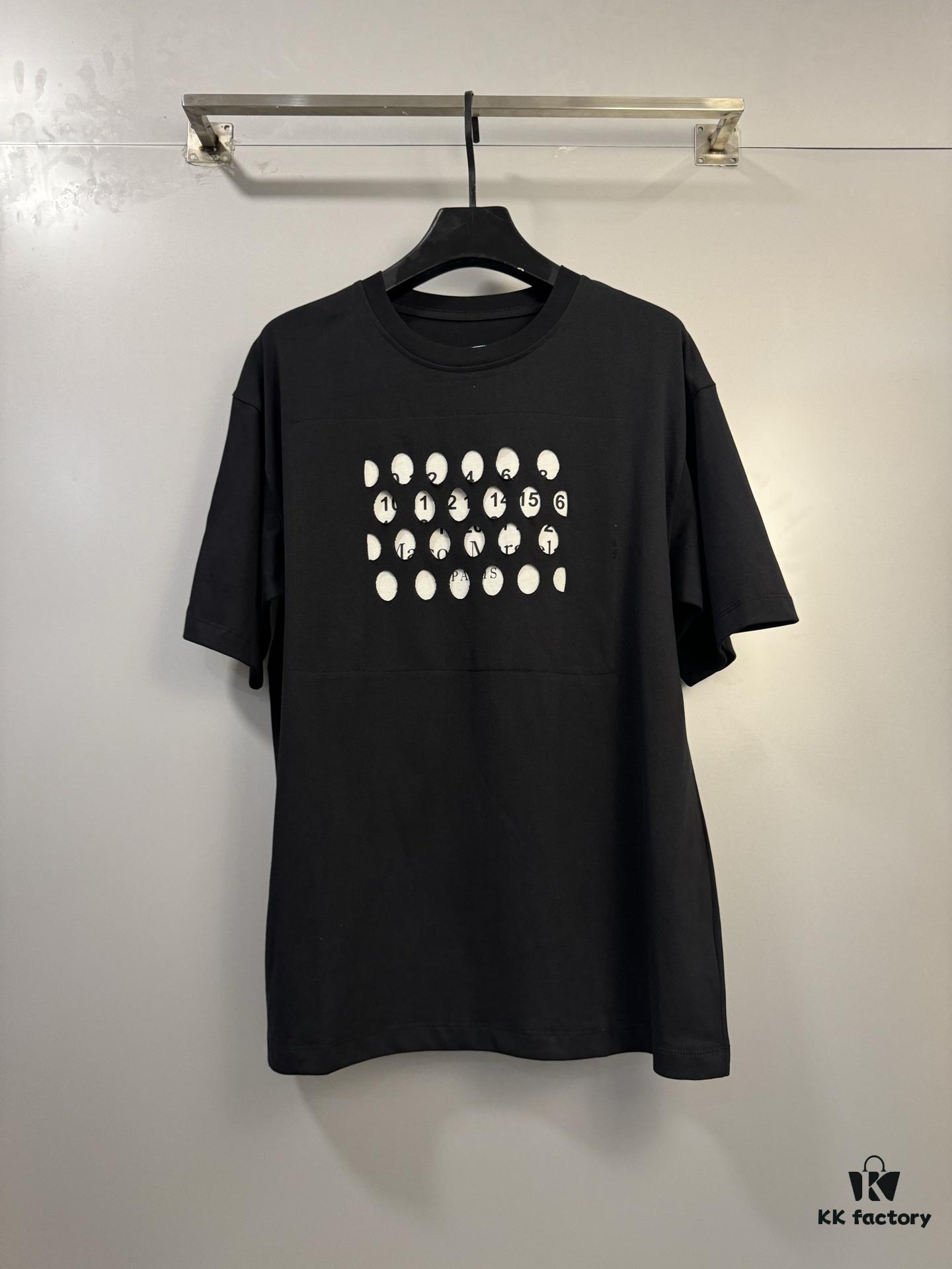 High-End Maison Margiela Cut-Out Short Sleeve T-Shirt