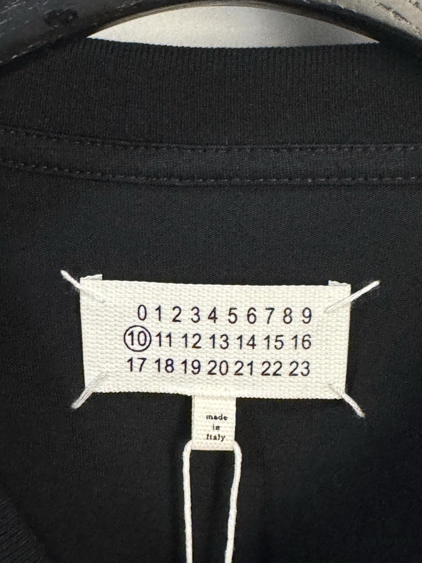 6931a1eaccd8ab3d7af95fd0 High-End Maison Margiela 2024 Valentine's Day Limited Edition Short Sleeve T-Shirt