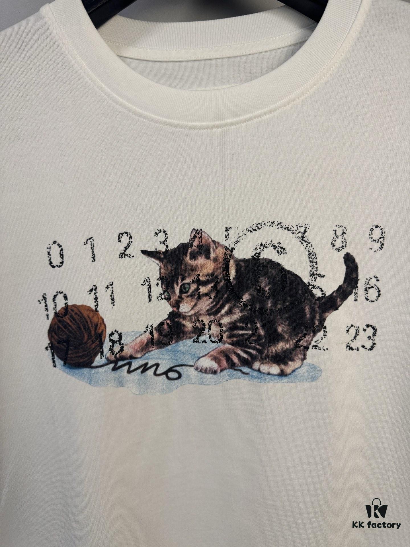 6931a1ecccd8ab3d7af95fe9 High-End Version Maison Margiela 2024 Cat Playing Ball Numeric Short Sleeve T-Shirt