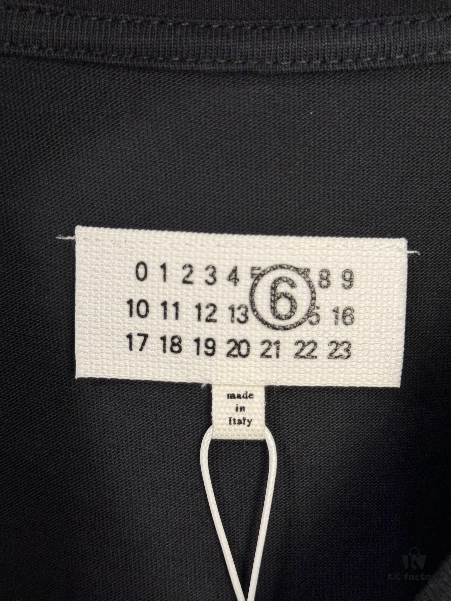 6931a1edccd8ab3d7af95ffd High-End Maison Margiela 24FW Cursive Letter Patchwork Short Sleeve T-Shirt