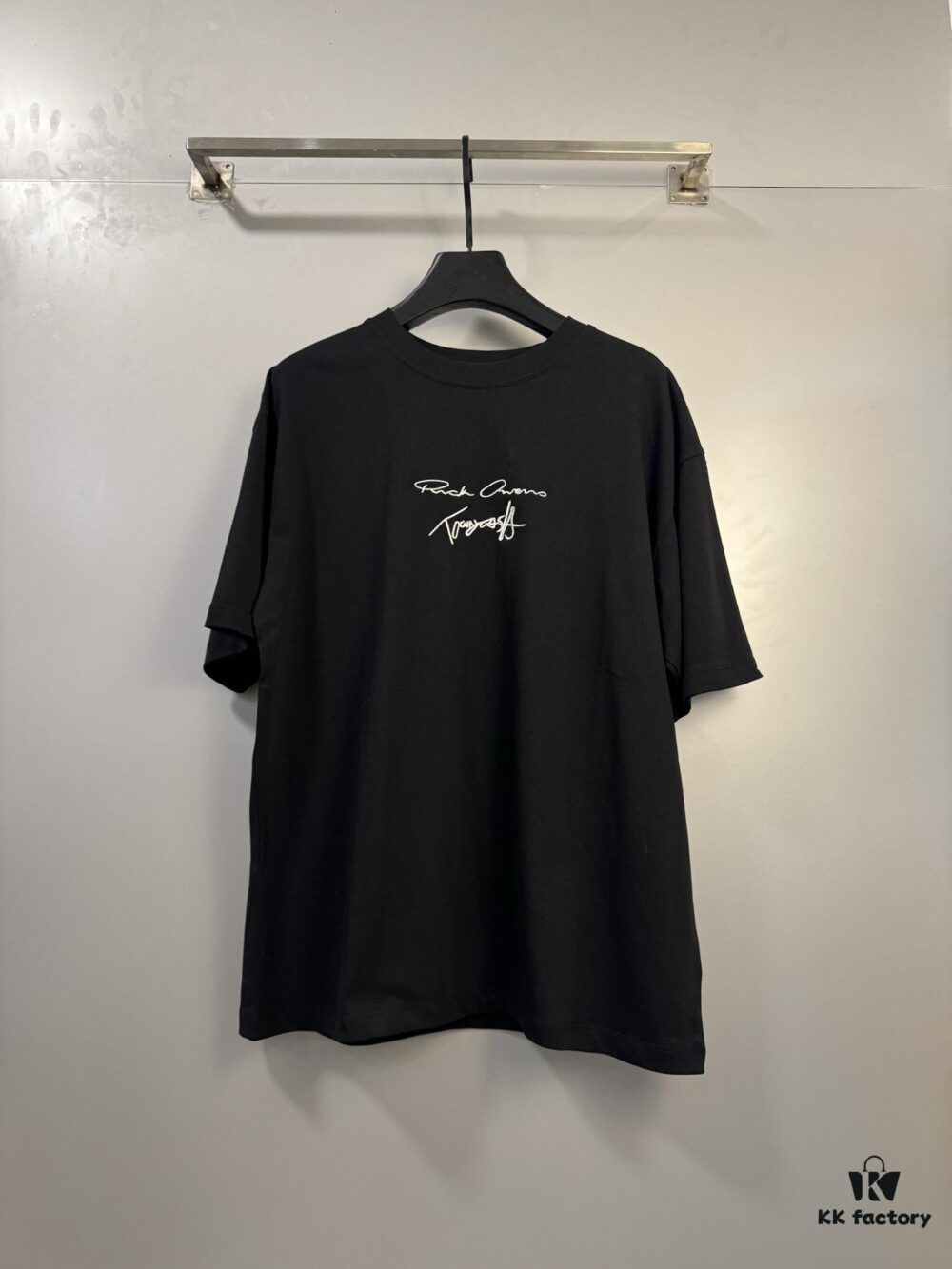 6931a1eeccd8ab3d7af9600f High-End Maison Margiela 2025 Year of the Snake Limited Edition Cracked Letter Number Short Sleeve T-Shirt
