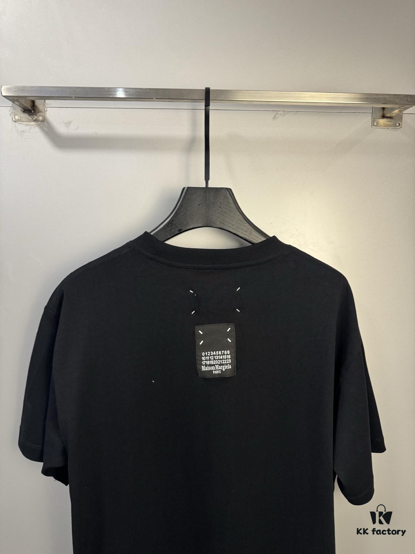 6931a1f1ccd8ab3d7af96040 High-End Version Maison Margiela 2024 Irregular Tape Number Calendar Short-Sleeve T-Shirt