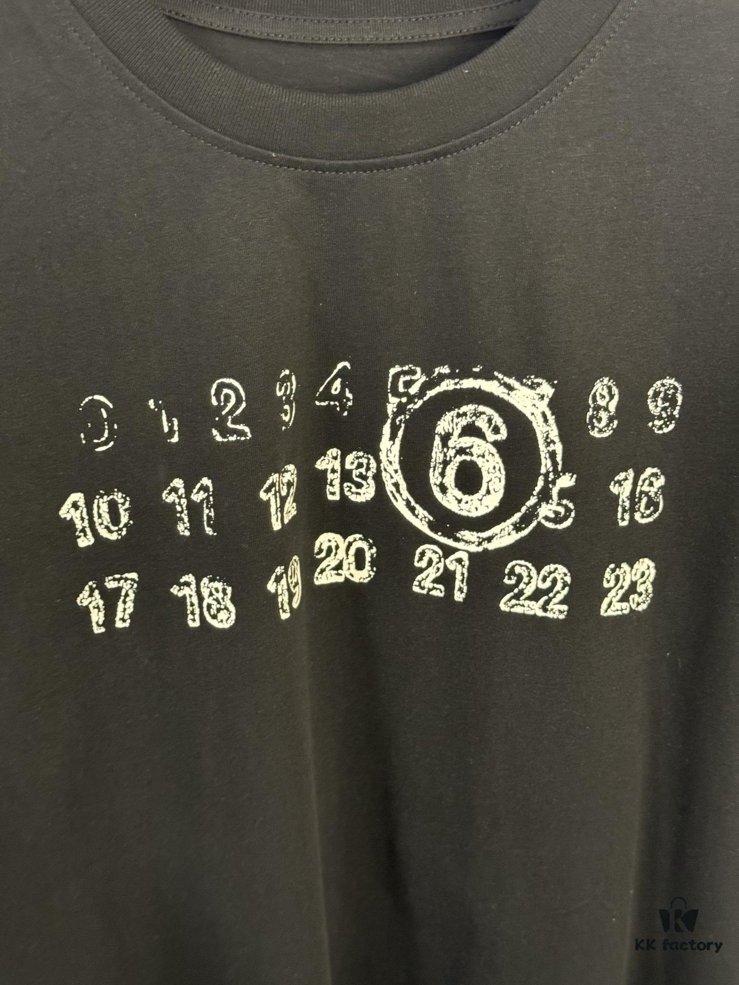 High-End Maison Margiela Embroidered Chest and Back Calendar Loop 6 Short Sleeve T-Shirt