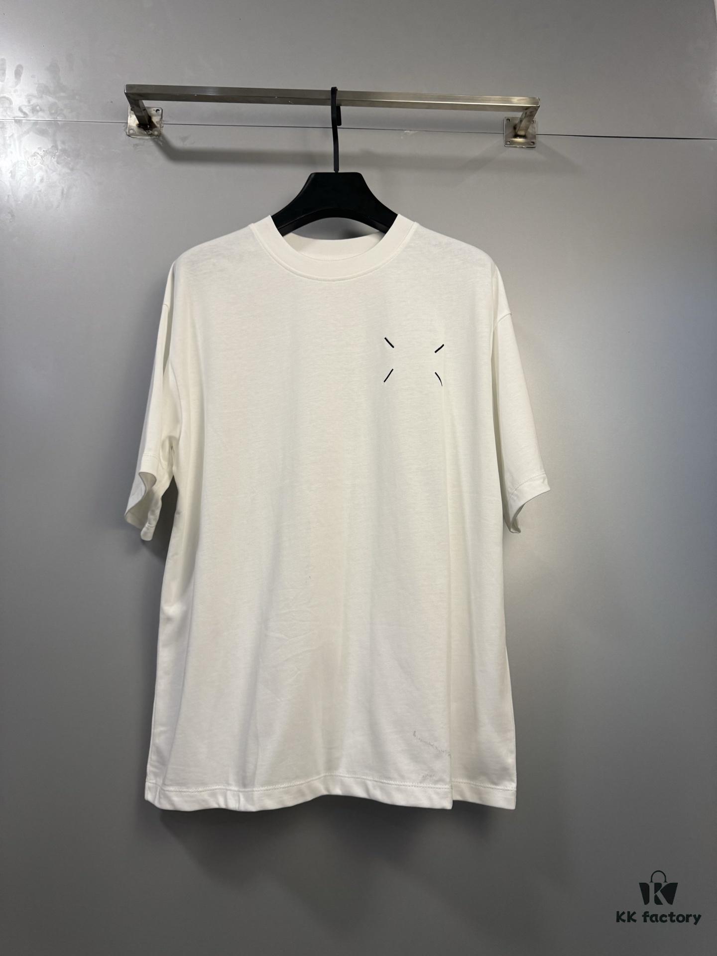 6931a1f5ccd8ab3d7af9608c High-End Maison Margiela Embroidered Chest and Calendar Loop 6 Short Sleeve T-Shirt