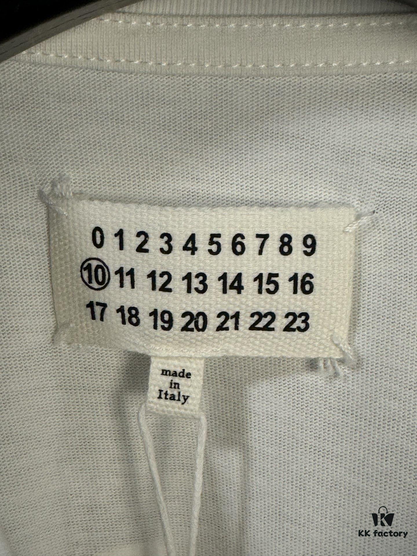 6931a1f5ccd8ab3d7af96091 High-End Maison Margiela Embroidered Chest and Calendar Loop 6 Short Sleeve T-Shirt