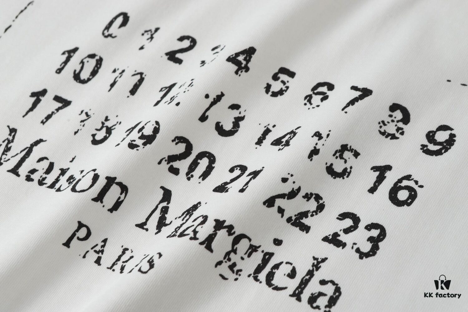 6931a1faccd8ab3d7af960d8 Maison Margiela Spring/Summer 2025 Letter Print Logo T-Shirt Unisex Short Sleeve
