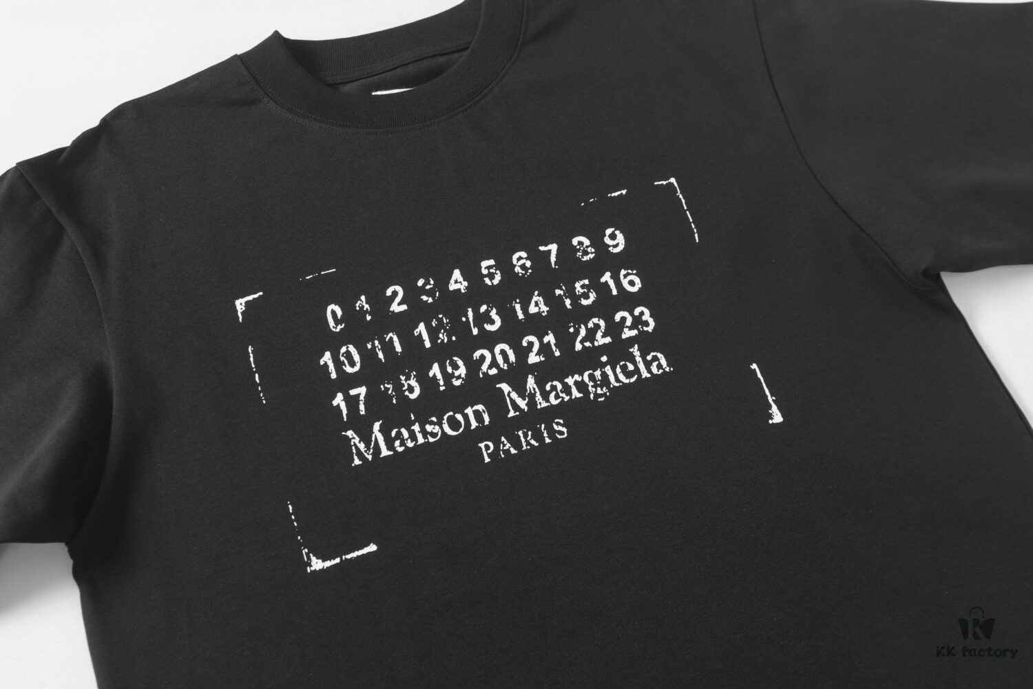 6931a1faccd8ab3d7af960e2 Maison Margiela SS25 Letter Print Logo T-Shirt Unisex Short Sleeve