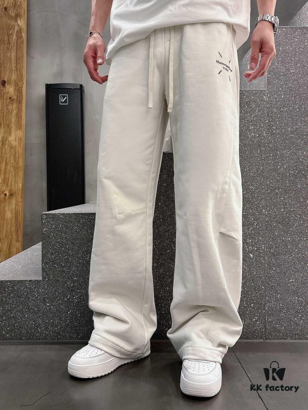 6931a1fdccd8ab3d7af96113 New Maison Margiela Top-Quality 2025 Spring/Summer New Arrival Casual Pants! Brand Classic Logo Design, Custom Fabric with Exceptional Comfort and Distinctive Tactile Feel, Perfect Craftsmanship
