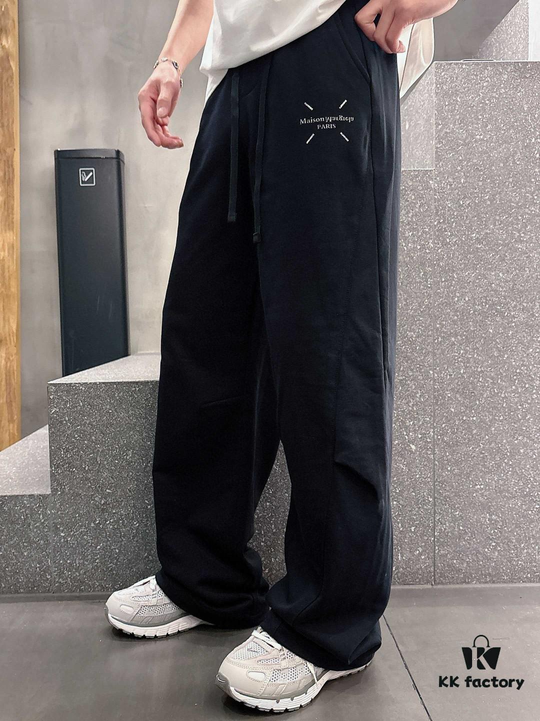 6931a1fdccd8ab3d7af9611c New Maison Margiela 2025 Spring/Summer New Arrival Casual Pants! Brand Classic Logo Casual Trousers, Custom Fabric, Excellent Comfort, Highly Recognizable Texture and Premium Craftsmanship