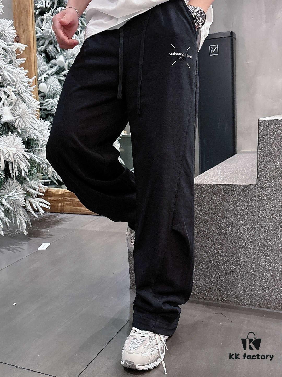 6931a1fdccd8ab3d7af9611f New Maison Margiela 2025 Spring/Summer New Arrival Casual Pants! Brand Classic Logo Casual Trousers, Custom Fabric, Excellent Comfort, Highly Recognizable Texture and Premium Craftsmanship