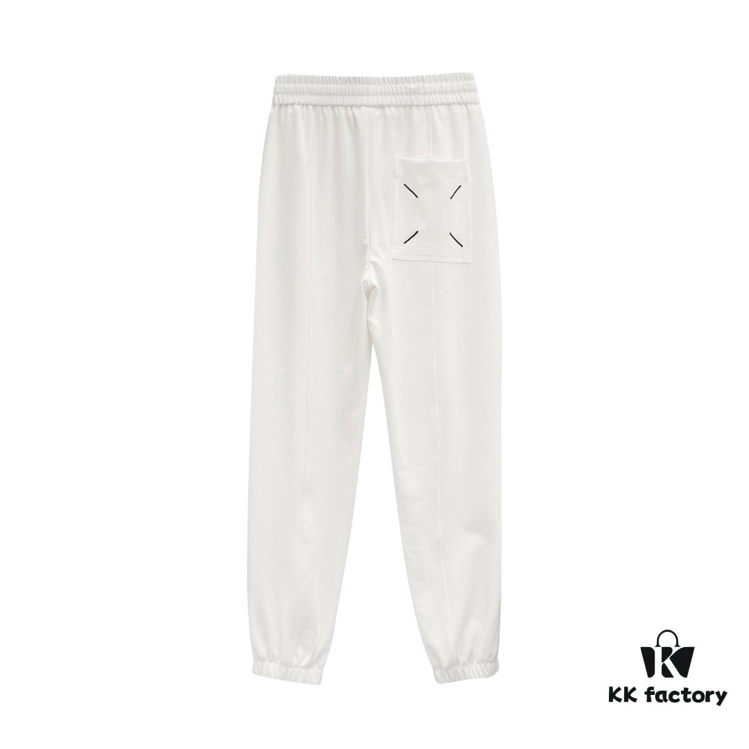6931a1ffccd8ab3d7af9613f Maison Margiela 24FW Spring and Autumn New Classic Number Logo Pocket Four-Point Embroidered Cuffed Casual Pants Unisex