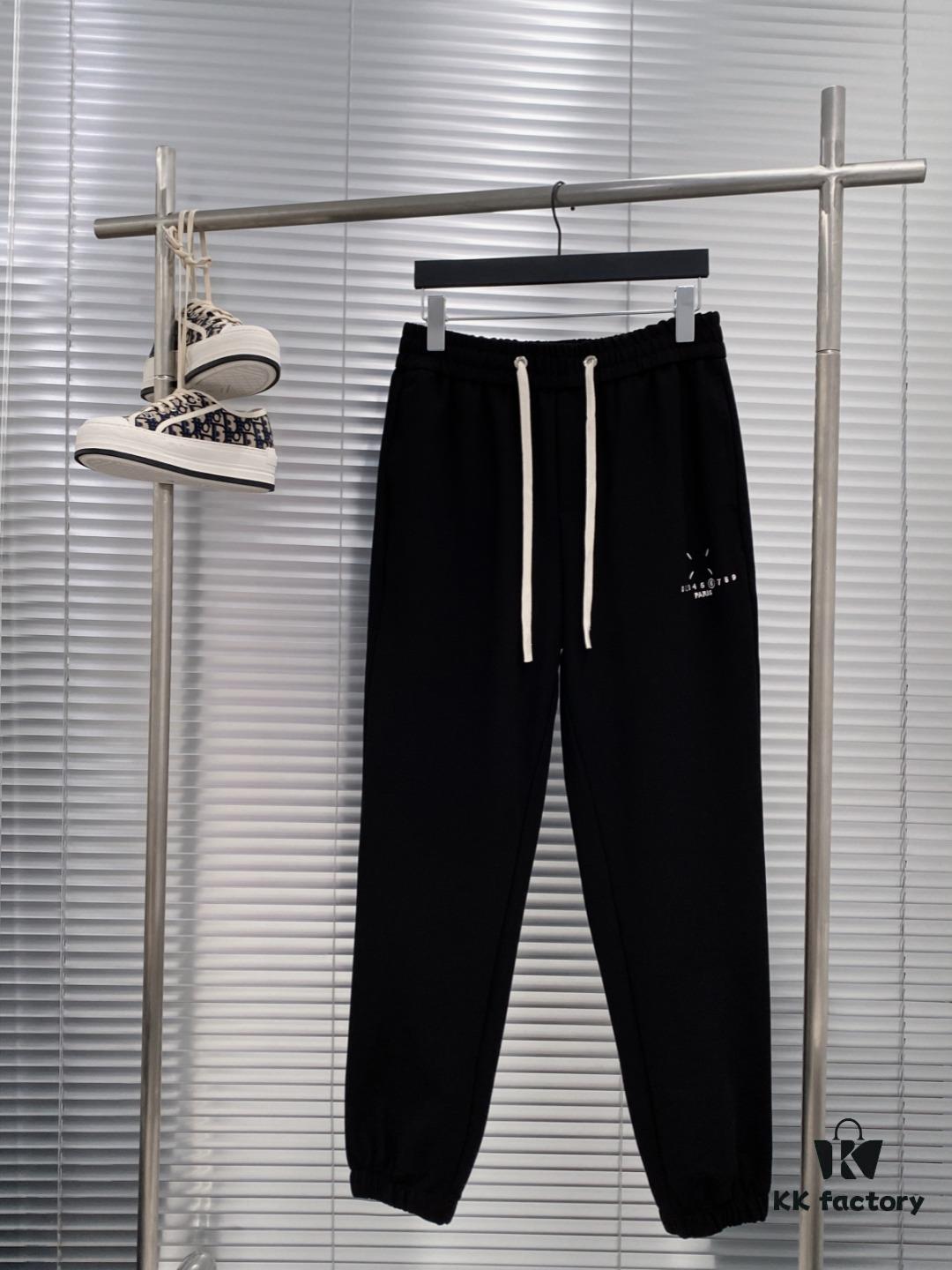 6931a1ffccd8ab3d7af96141 Maison Margiela 24FW Spring Autumn New Classic Number Logo Patch Pocket Four-Thread Embroidery Cuffed Casual Pants Unisex Couple Style, Simple and Low-Key